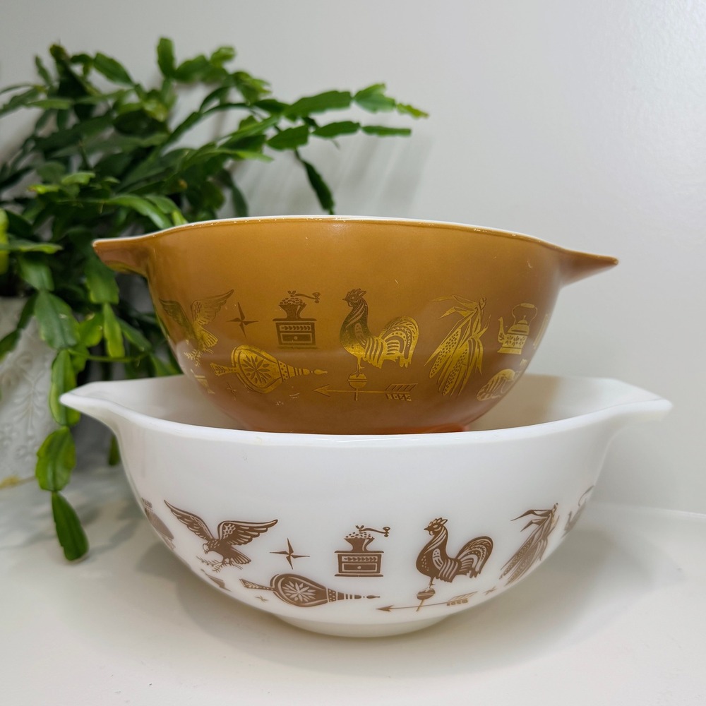 Vintage Pyrex Early American Cinderella Nesting Mixing Bowls Set of 2 #442 #443